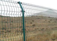 圈地護(hù)欄該如何選擇？