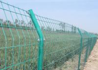 焊接網(wǎng)隔離柵是什么類(lèi)型的護(hù)欄網(wǎng)？