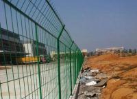 水渠護欄網(wǎng)片的絲徑一般是多粗的？